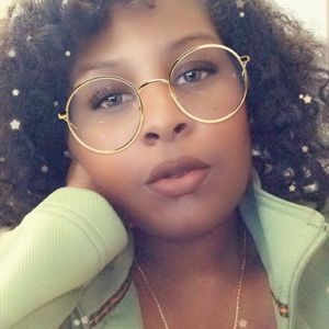 Meet your Posher, Shulinda